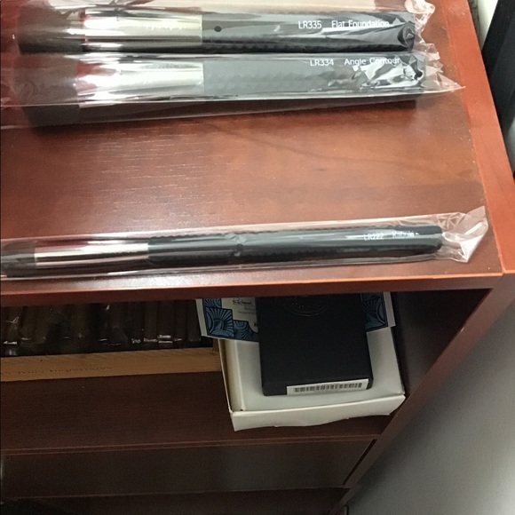 Laruce Brush Set - Picture 6 of 9